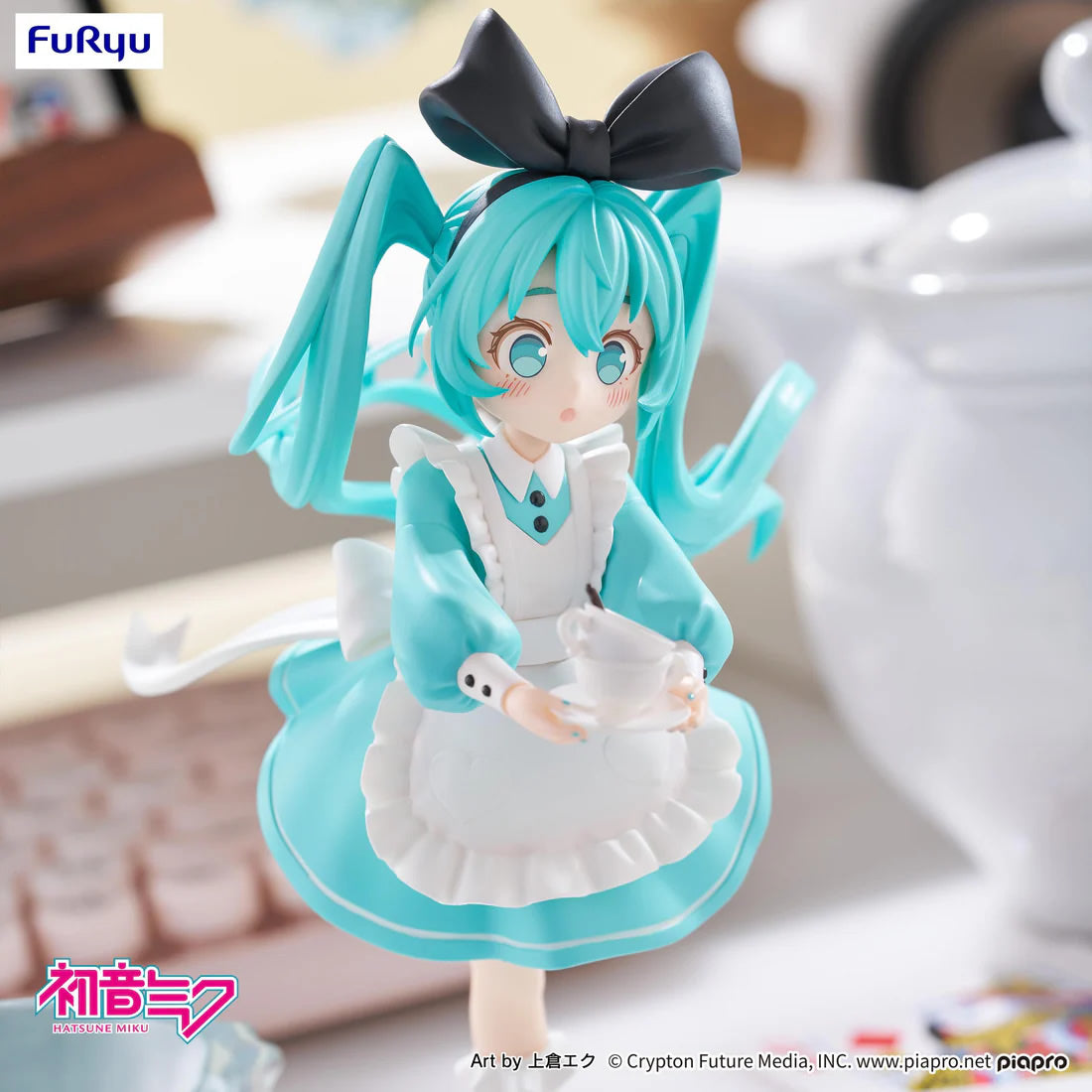 Hatsune Miku (Wonderland Ver.) Desktop Fairy Vocaloid Figure