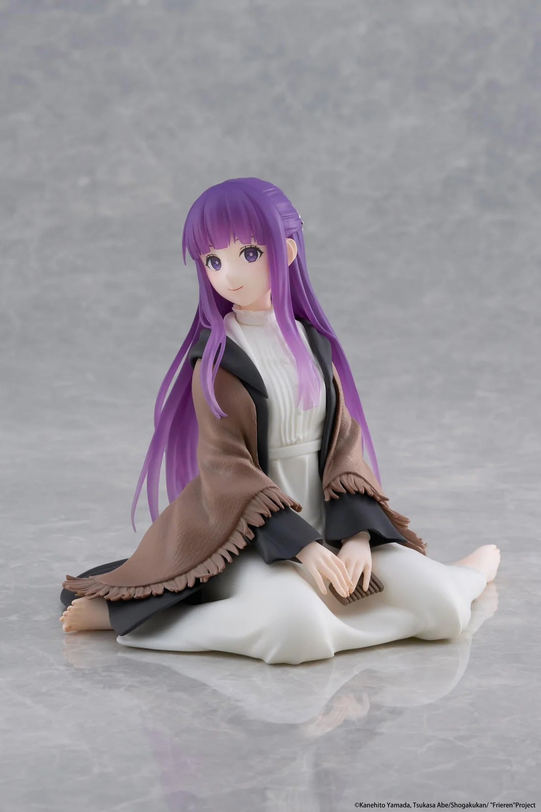 Fern Desktop Cute Frieren Beyond Journey's End Figure Taito