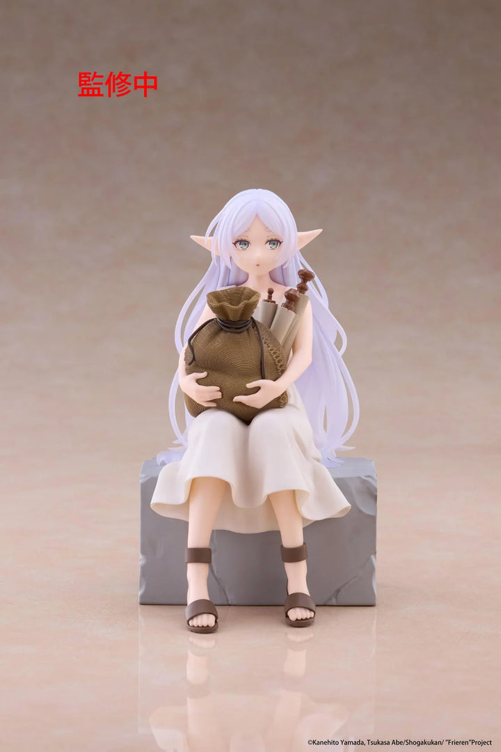 Frieren (In Training Ver.) Desktop Cute Frieren Beyond Journey&