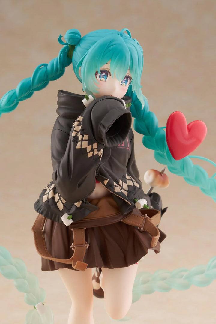 Hatsune Miku Fashion Series (Outdoor Ver.) Vocaloid Figure Taito
