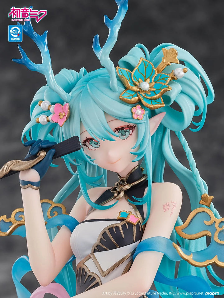 Hatsune Miku (Azure Dragon Ver.) 1/7 Scale Vocaloid Figure Kaiyodo