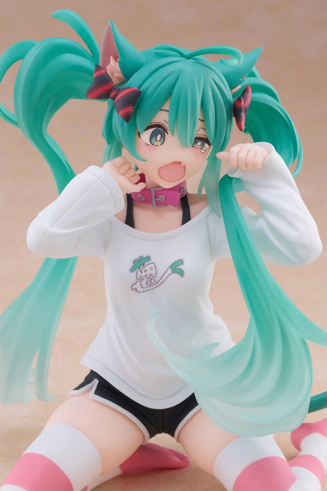 Hatsune Miku (Cat Ear T-Shirt Ver.) Desktop Cute Vocaloid Figure Taito