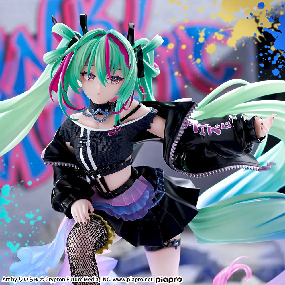 Hatsune Miku (Punk!) FiGURiZMa Vocaloid Figure Sega