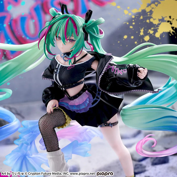Hatsune Miku (Punk!) FiGURiZMa Vocaloid Figure Sega