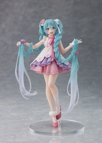 Hatsune Miku (Rapunzel) Wonderland Vocaloid Figure Taito