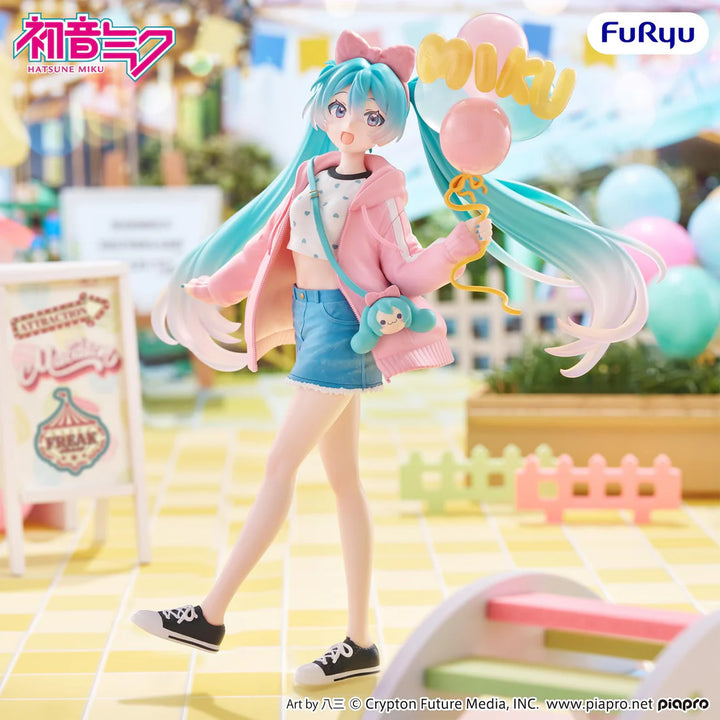 Hatsune Miku (Theme Park Date Ver.) Muchute Vocaloid Figure FuRyu