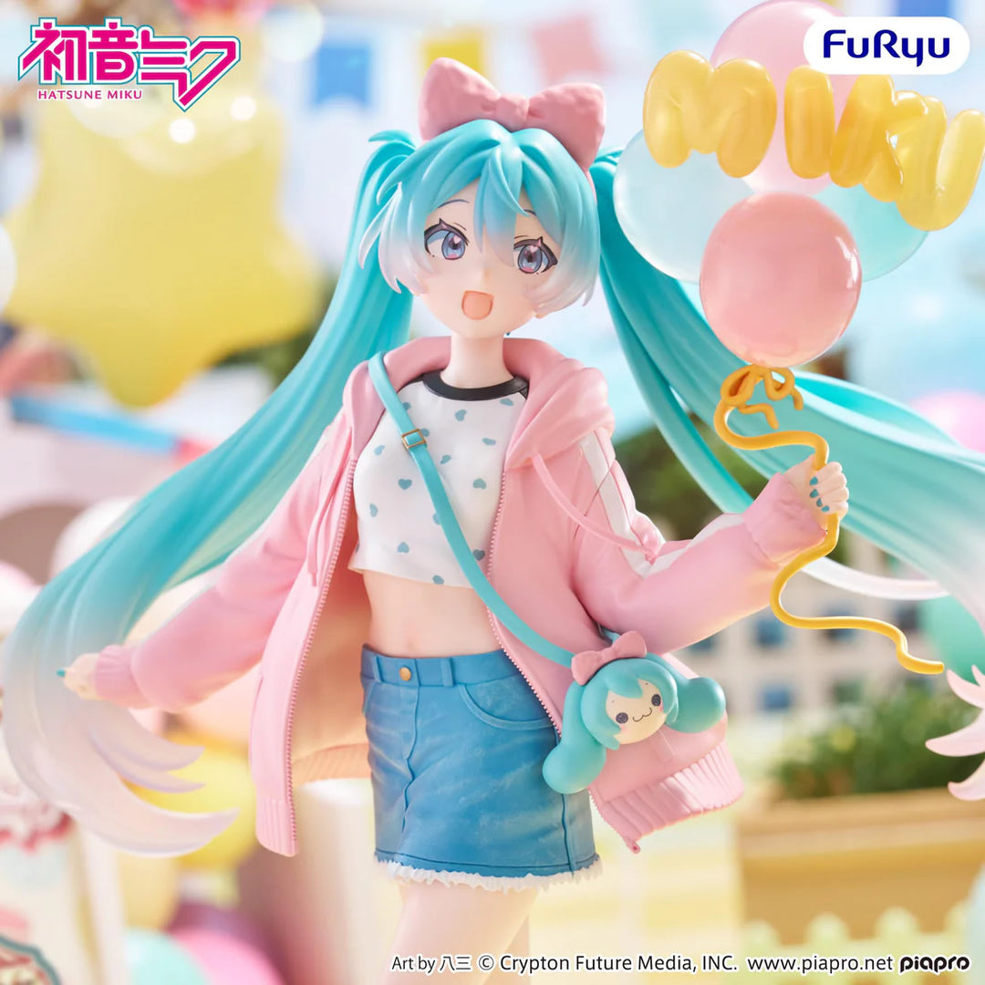 Hatsune Miku (Theme Park Date Ver.) Muchute Vocaloid Figure FuRyu