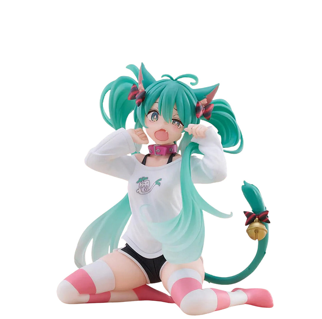 Hatsune Miku (Cat Ear T-Shirt Ver.) Desktop Cute Vocaloid Figure Taito