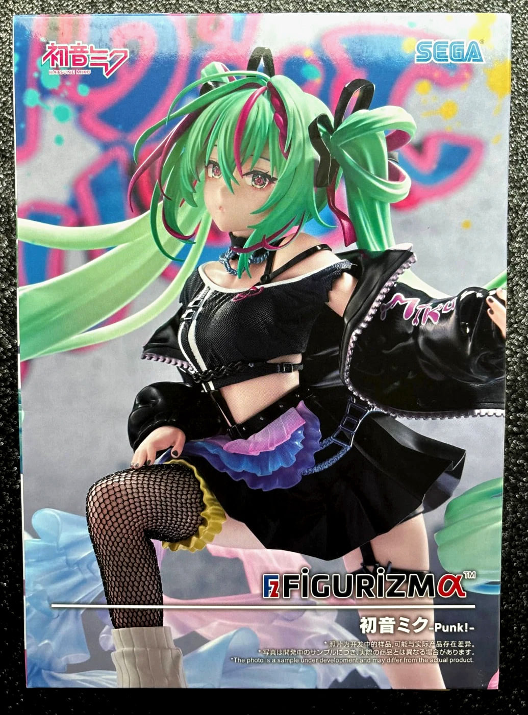 Hatsune Miku (Punk!) FiGURiZMa Vocaloid Figure Sega