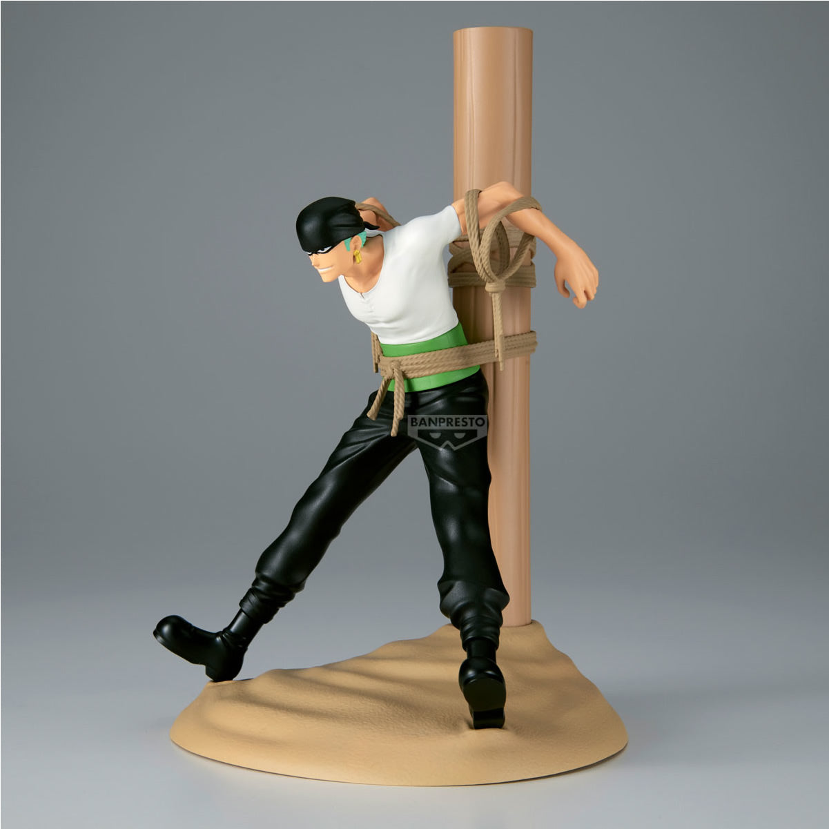 Roronoa Zoro Pirate Hunter Fig Life One Piece Figure Banpresto Bandai